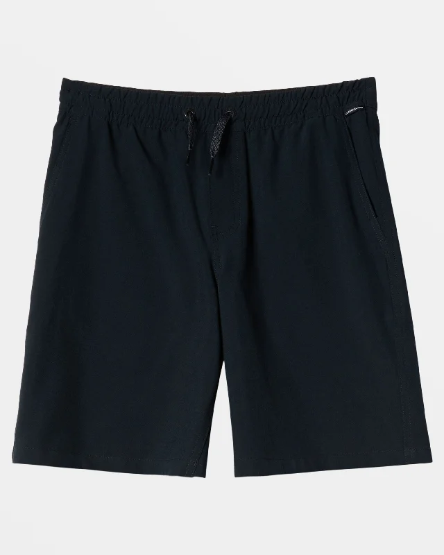 Boys 8-16 Taxer Amphibian 17" Hybrid Shorts -