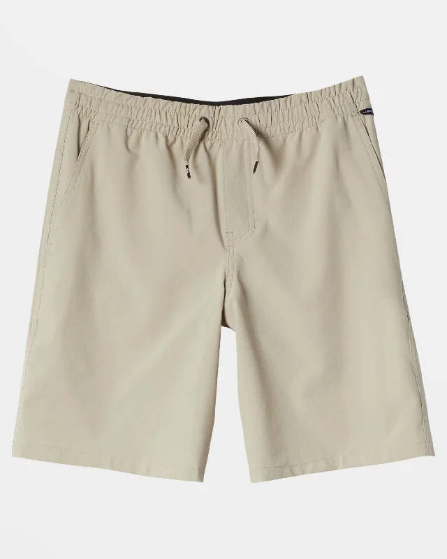 Boys 8-16 Taxer Amphibian 17" Hybrid Shorts - Plaza Taupe