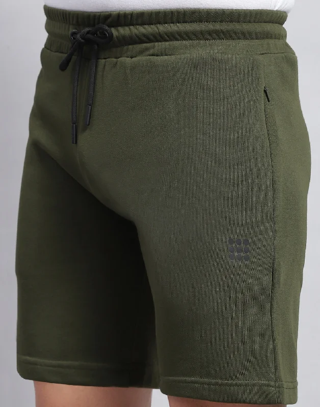 Men Olive Solid Smart Fit Short