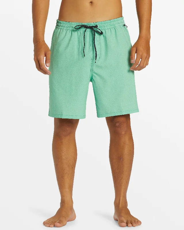 Taxer Heather Amphibian 18" Hybrid Shorts - Green Spruce