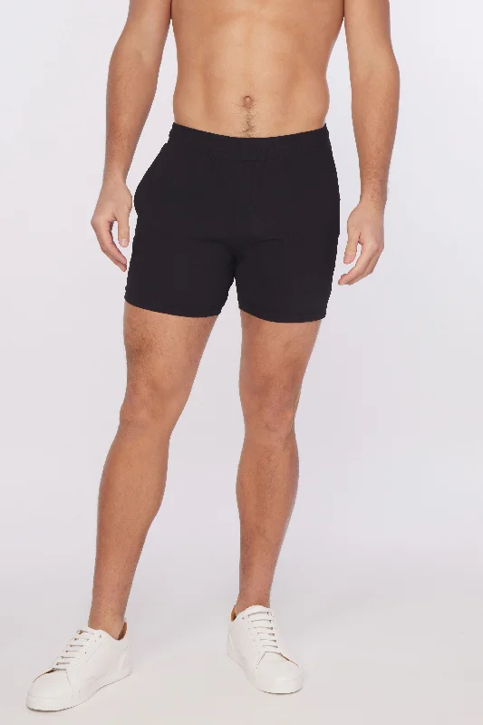 TEXTURED STRETCH PERFORMANCE SHORT